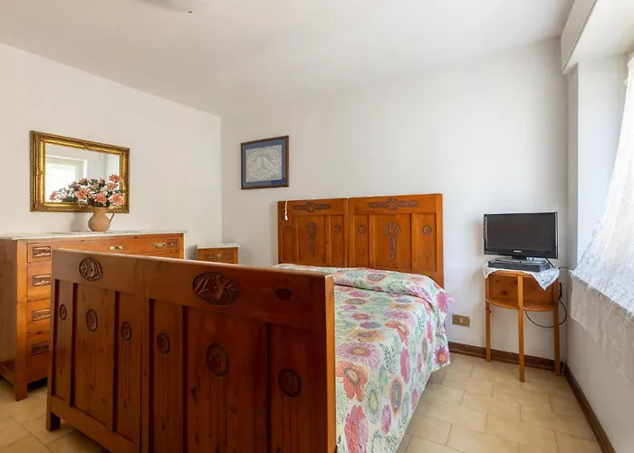 2 Bedroom Lovely In Valpromaro
