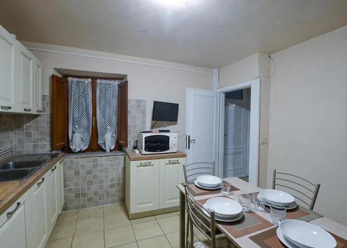 2 Bedroom Lovely In *