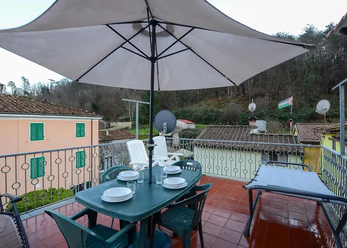 2 Bedroom Lovely In * Valpromaro